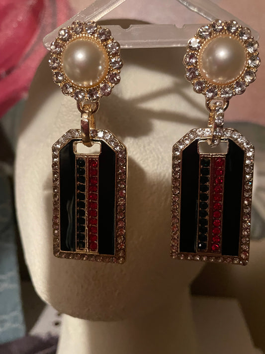 Pearls and Gold Earrings | Jewelry